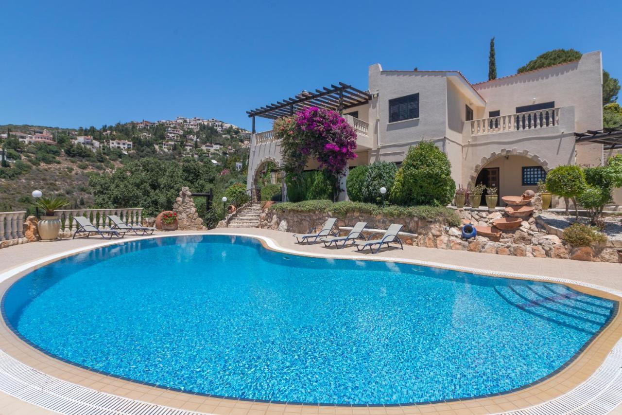 Resitour - Kamares Village Paphos ภายนอก รูปภาพ